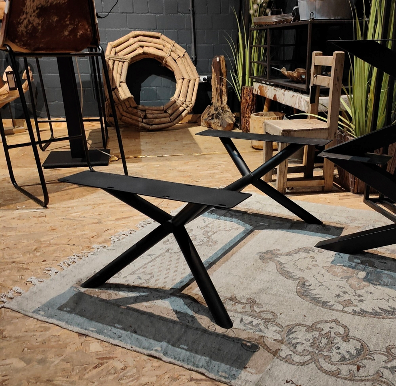 Gestell S 'Roundline' Rex Long Mini (900 / black)